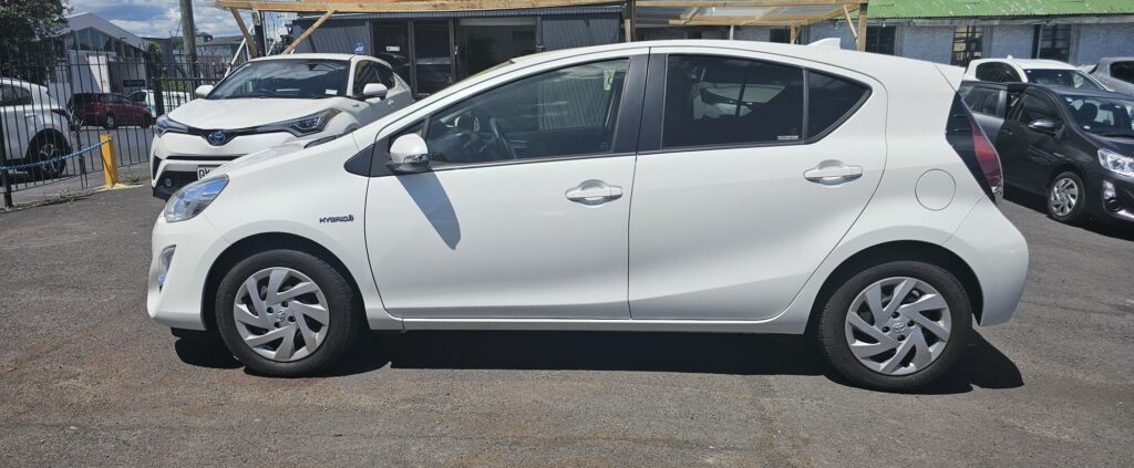 Toyota Aqua Hybrid